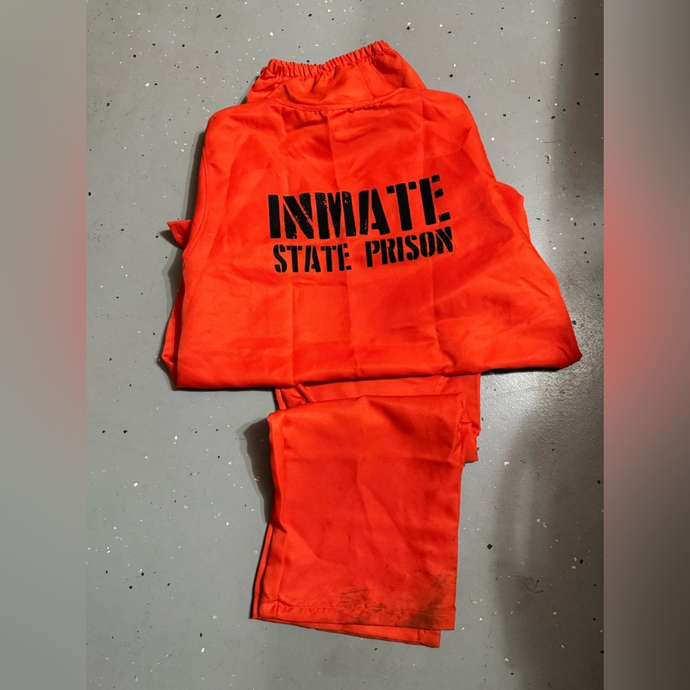 Spirit Halloween Inmate Costume Set